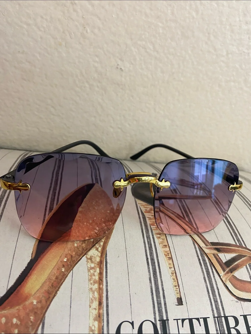 5/$10❤️❤️❤️NEW Rimless Gradient Pink Fashion Sunglasses